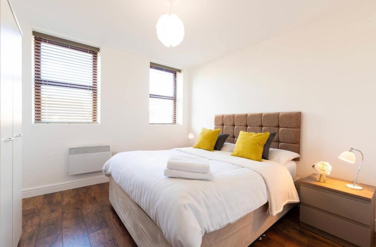 City Apartments By Elegance Living Peterborough Bagian luar foto