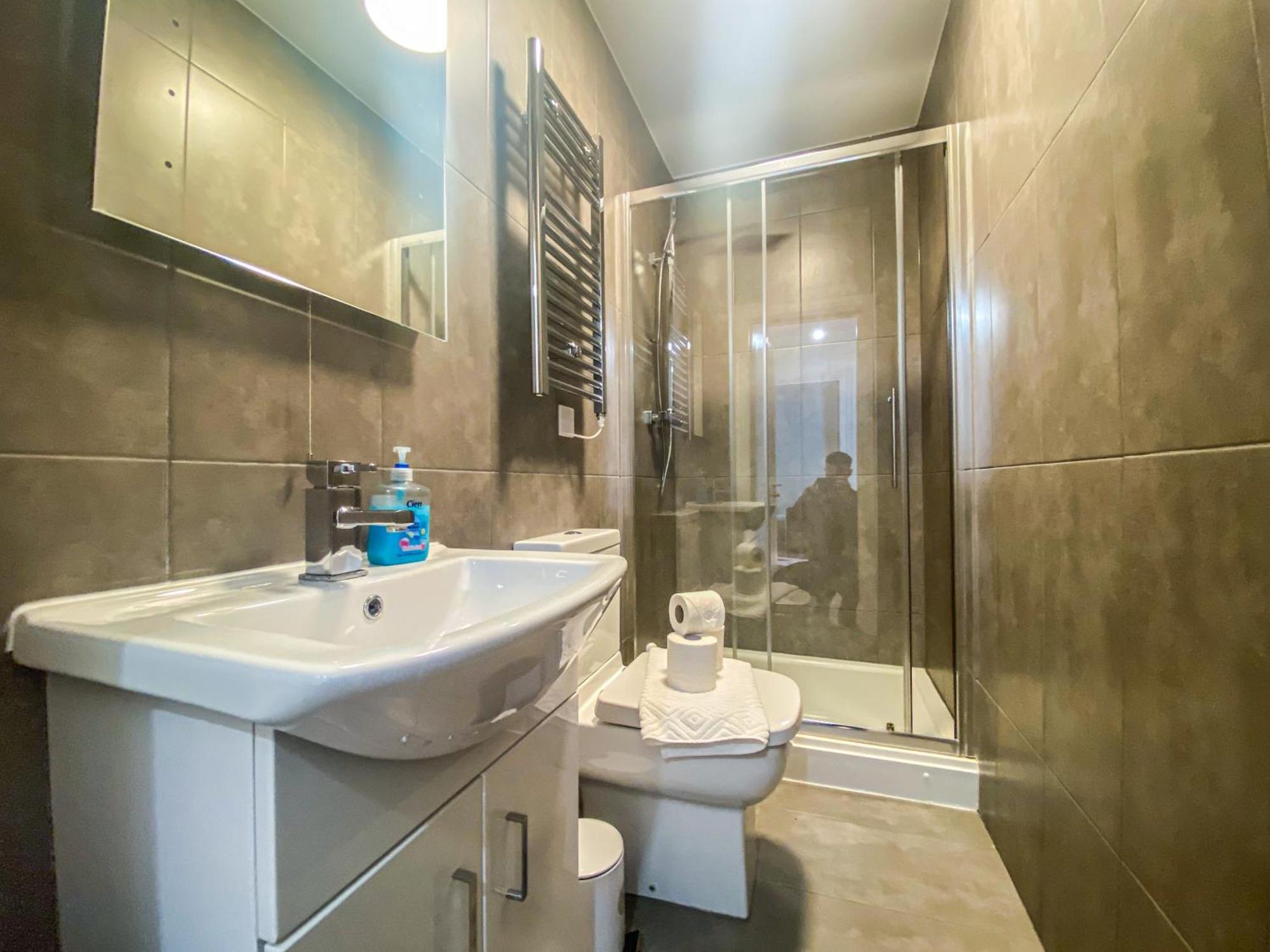 City Apartments By Elegance Living Peterborough Bagian luar foto